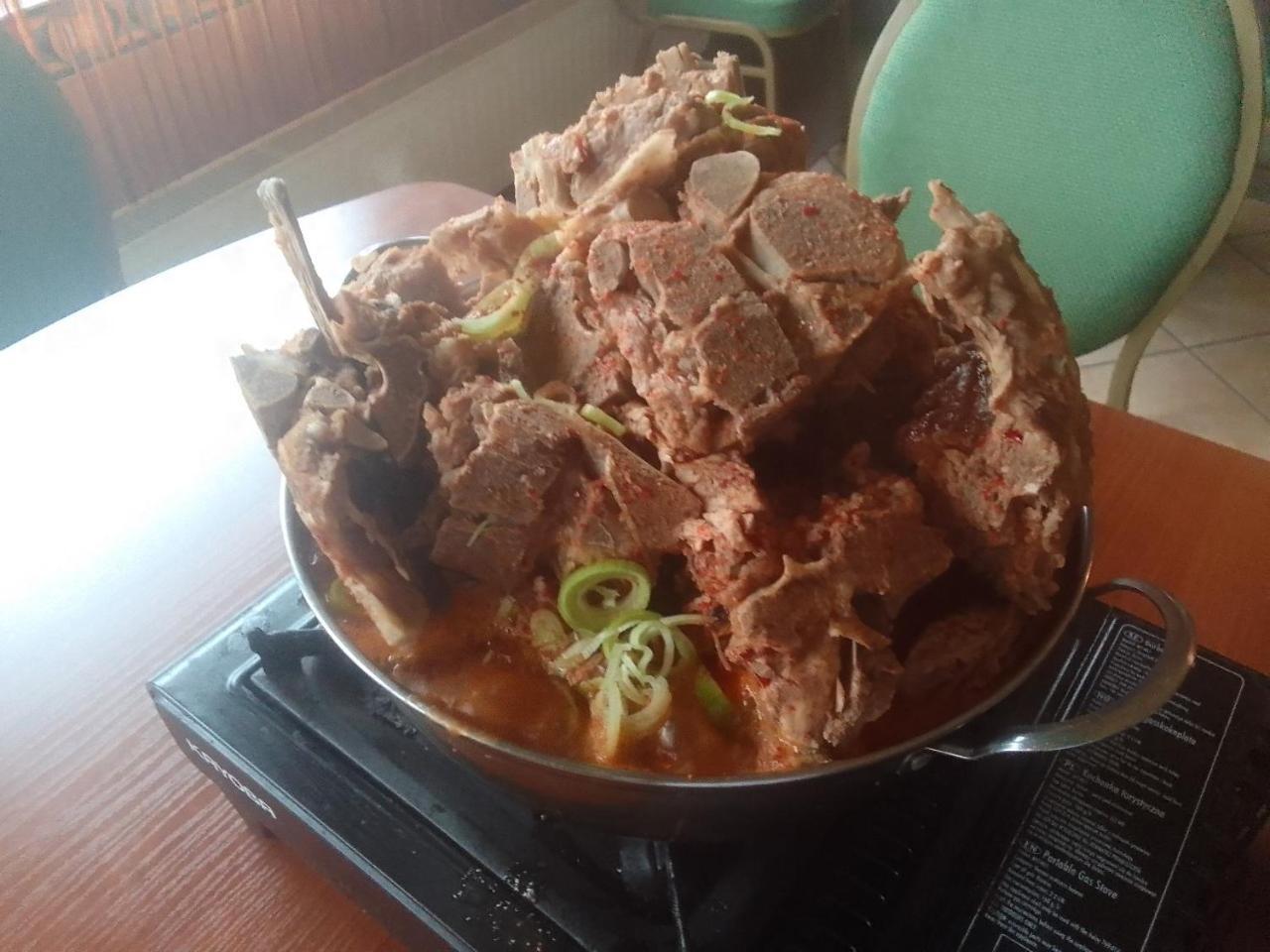Koi Restaurant And Guest House Zory Ngoại thất bức ảnh