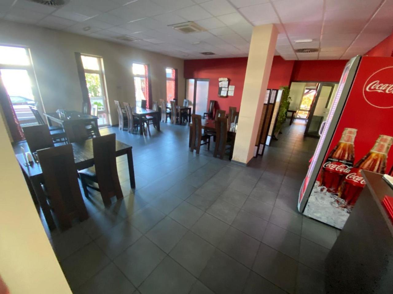 Koi Restaurant And Guest House Zory Ngoại thất bức ảnh