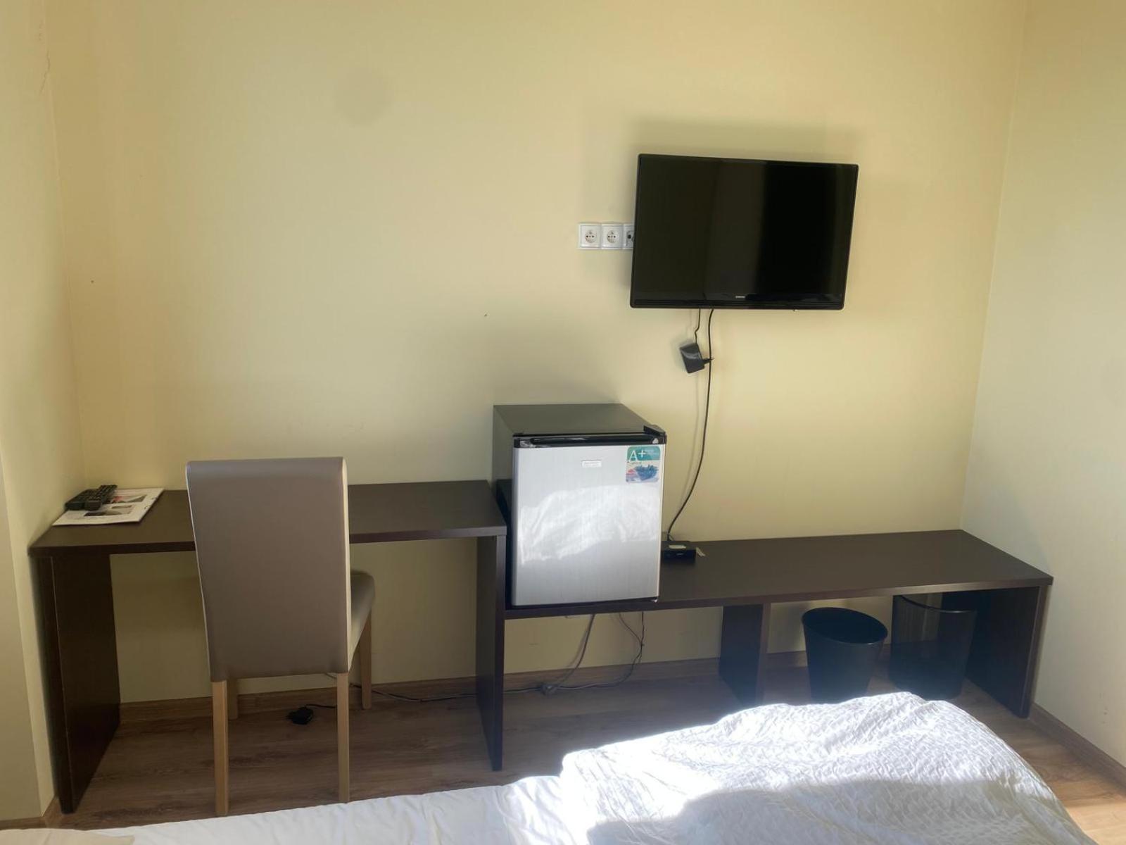 Koi Restaurant And Guest House Zory Ngoại thất bức ảnh